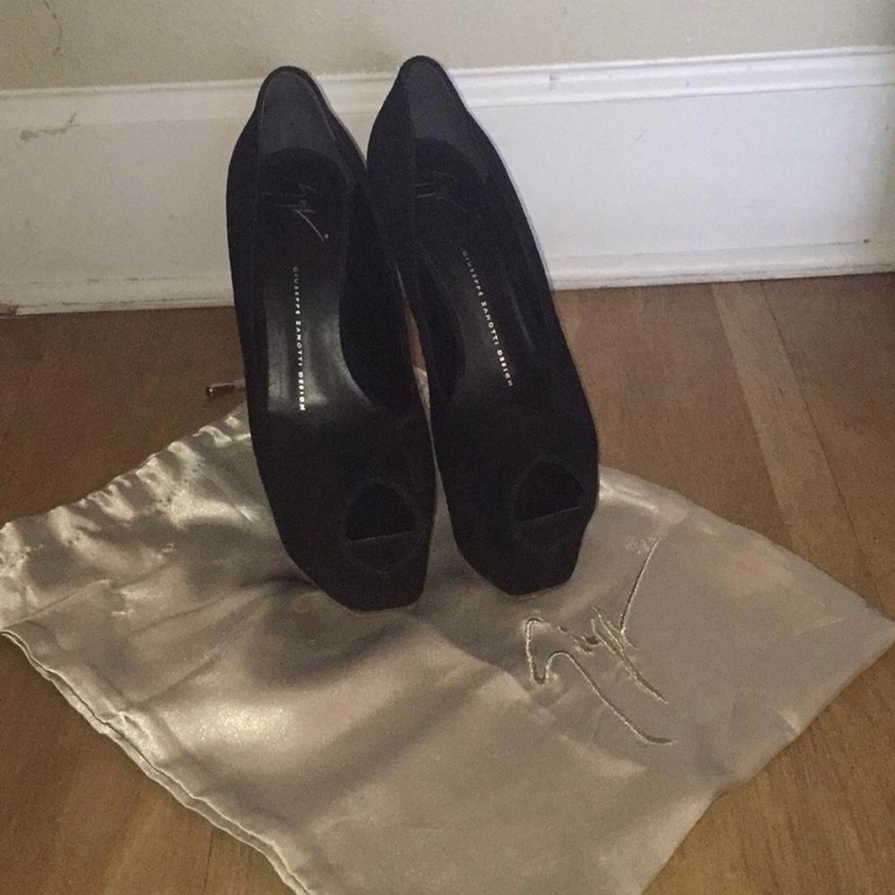 Authentic Giuseppe Zanotti Shoed